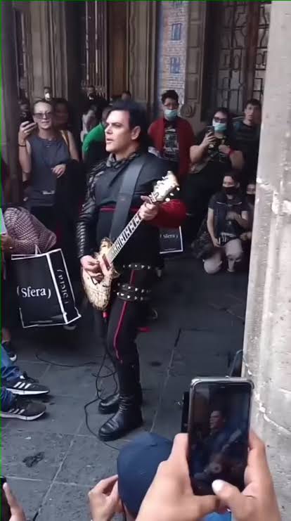 Richard Kruspe es sinonimo de humildad