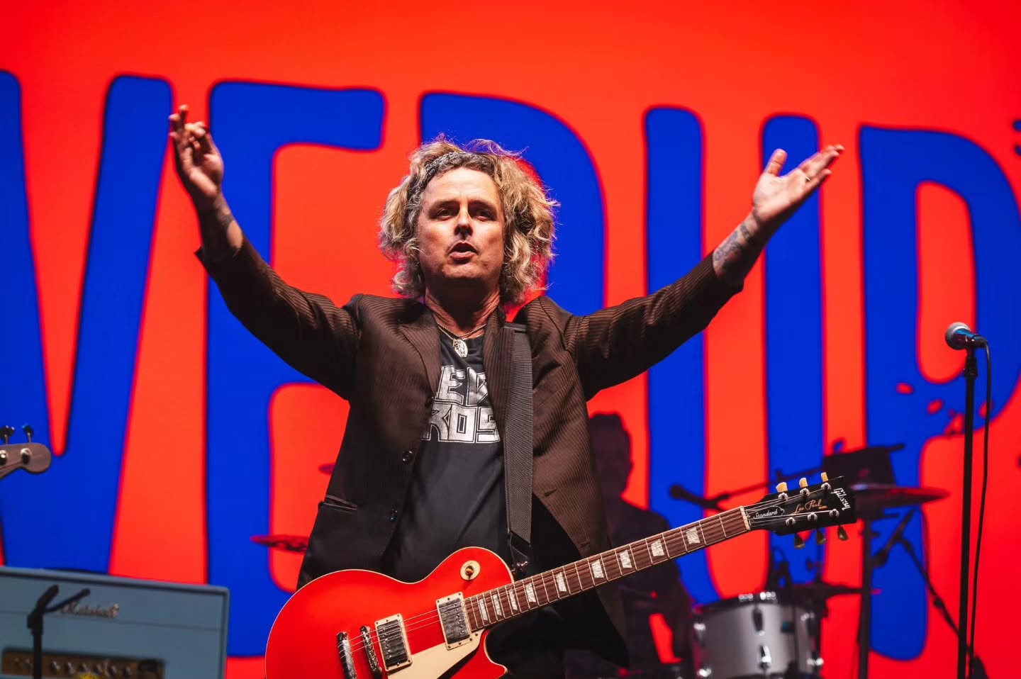 Billie Joe Armstrong vocalista de Green Day en entrevista sobre el Mundial y la ONU