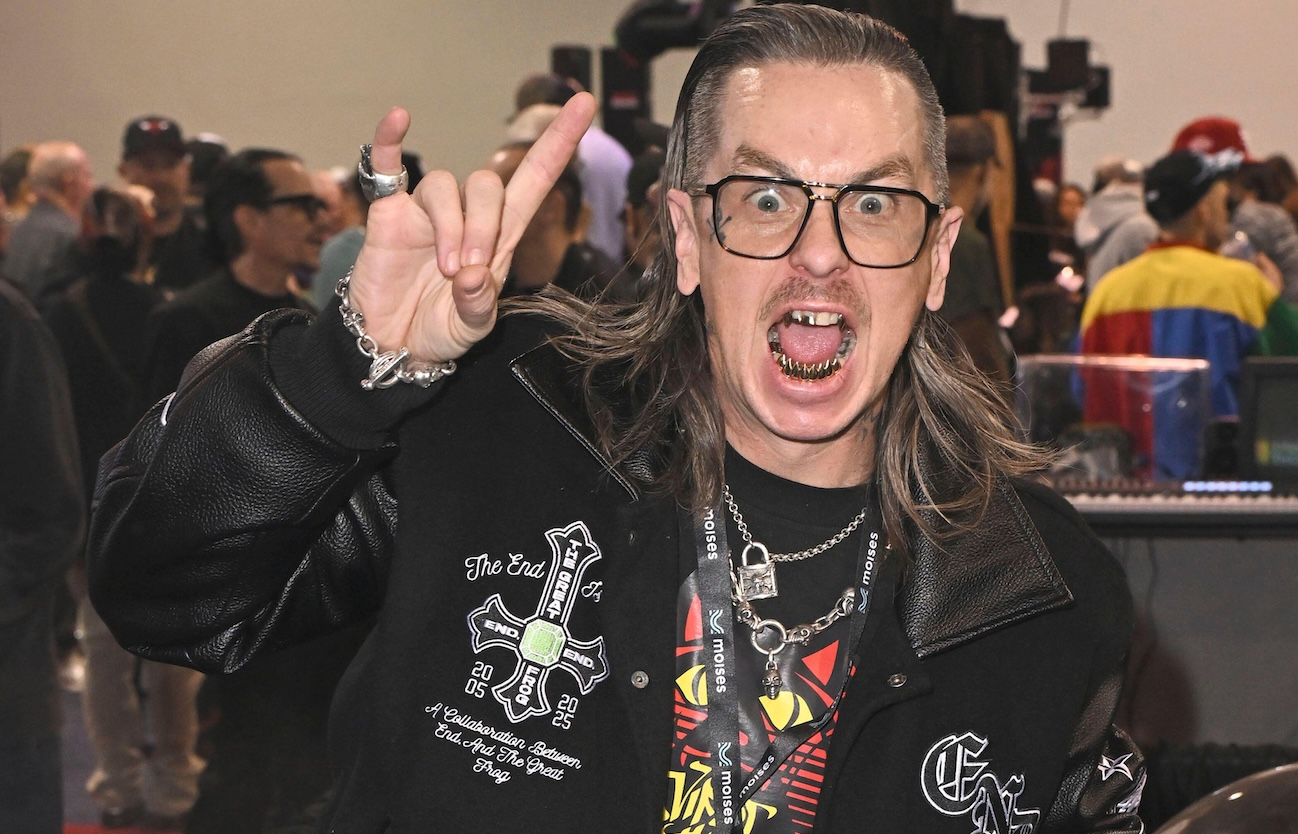 ยฟEl fin de #0? La filtraciรณn de TMZ sobre el abrupto despido de Sid Wilson de Slipknot 1 Sid Wilson DJ numero 0 de Slipknot en concierto en vivo