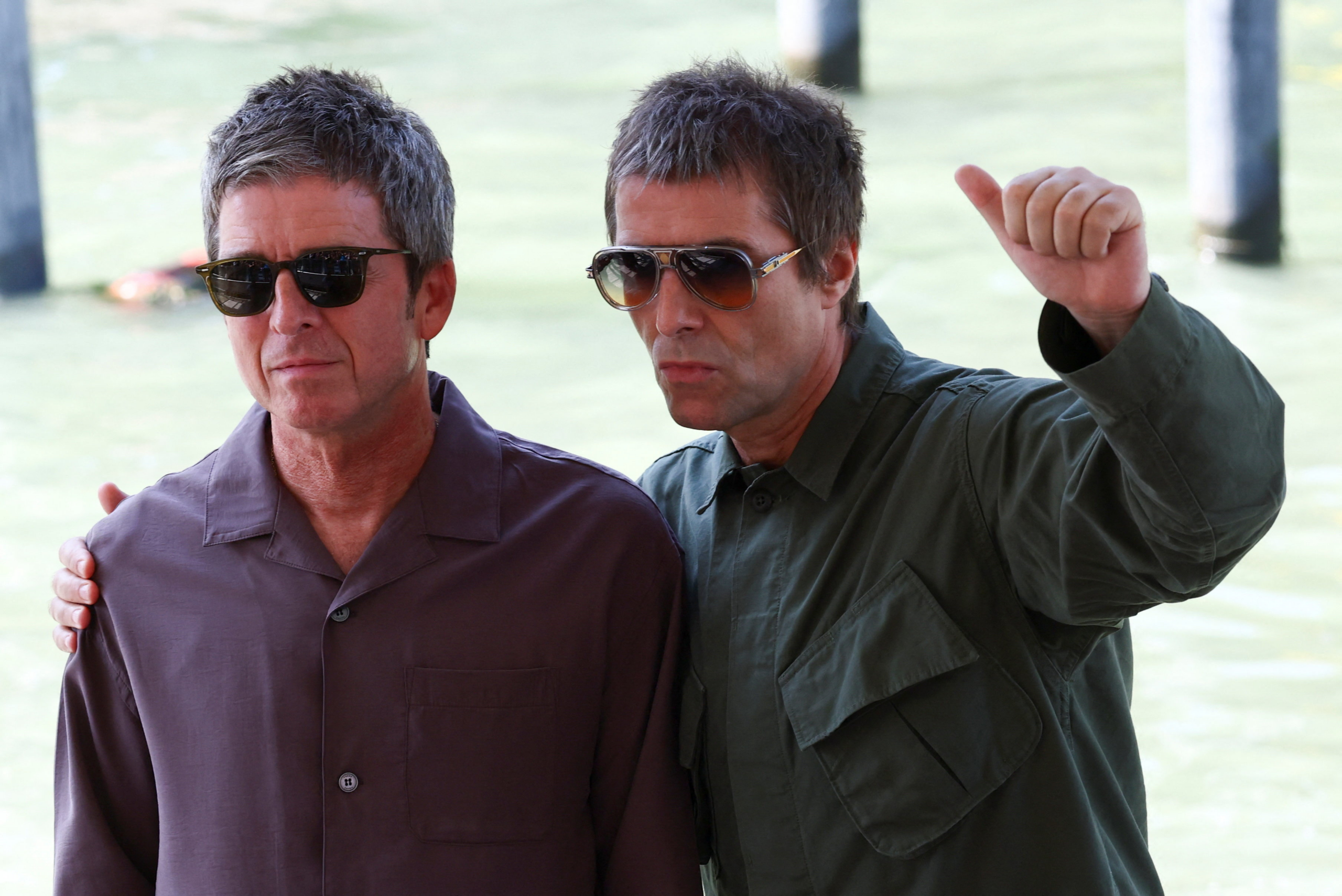 Oasis y los hermanos Noel y Liam Gallagher ante la subasta de grabaciones inéditas de la banda